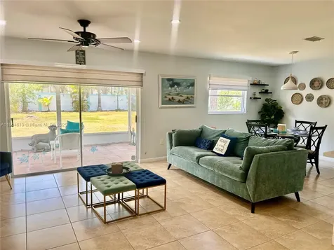 818 Lake Mcgregor Drive Fort Myers FL 33919