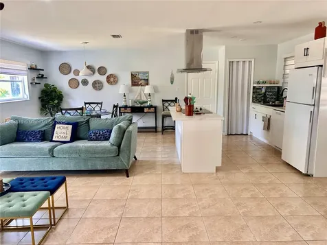 818 Lake Mcgregor Drive Fort Myers FL 33919