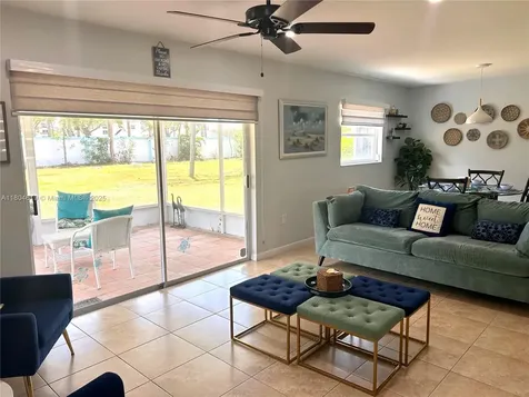 818 Lake Mcgregor Drive Fort Myers FL 33919