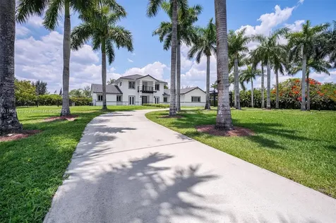 5121 SW 210th Terrace Southwest Ranches FL 33332