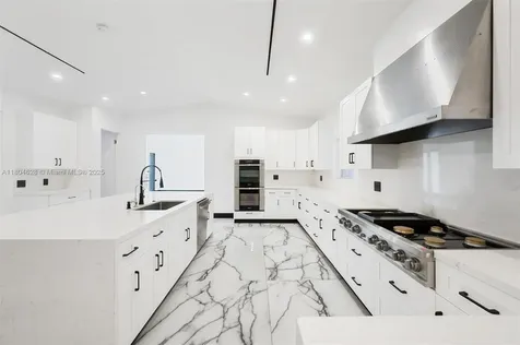 5121 SW 210th Terrace Southwest Ranches FL 33332