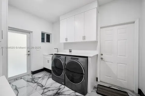 5121 SW 210th Terrace Southwest Ranches FL 33332