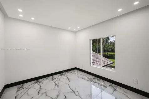 5121 SW 210th Terrace Southwest Ranches FL 33332