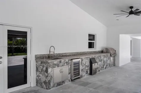5121 SW 210th Terrace Southwest Ranches FL 33332