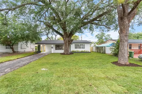 6845 SW 12th Street Pembroke Pines FL 33023