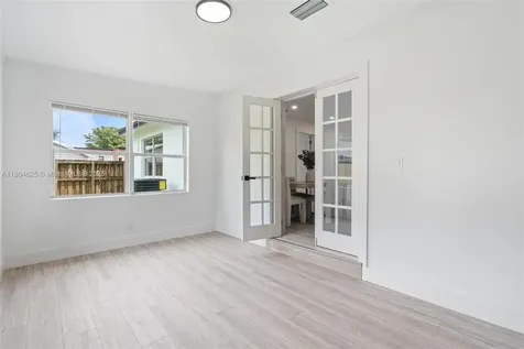 6845 SW 12th Street Pembroke Pines FL 33023