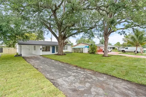 6845 SW 12th Street Pembroke Pines FL 33023