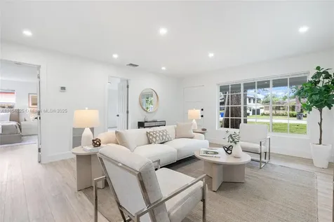 6845 SW 12th Street Pembroke Pines FL 33023