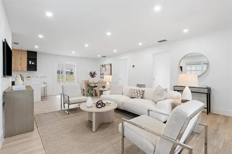 6845 SW 12th Street Pembroke Pines FL 33023