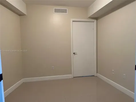1800 S Ocean Drive Hallandale Beach FL 33009