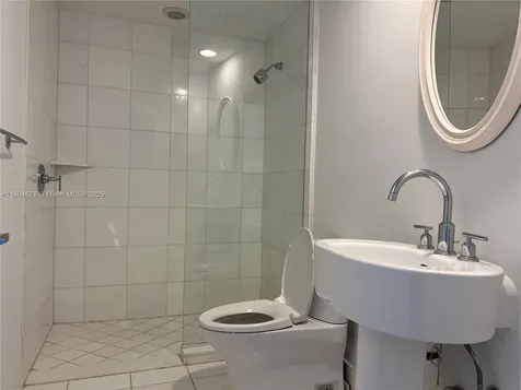 2950 NE 188th Street Aventura FL 33180