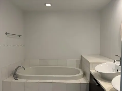2950 NE 188th Street Aventura FL 33180
