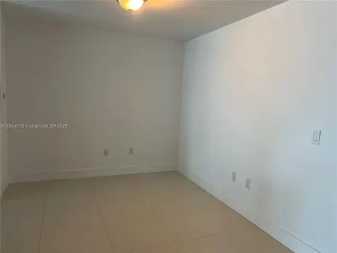 2950 NE 188th Street Aventura FL 33180