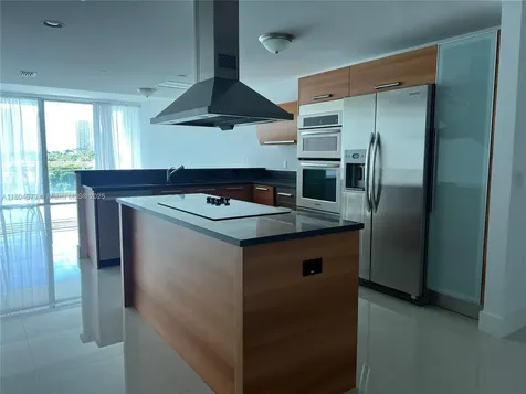 2950 NE 188th Street Aventura FL 33180