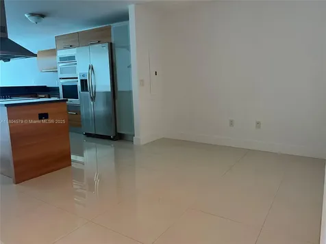 2950 NE 188th Street Aventura FL 33180