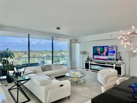 10201 Collins Avenue Bal Harbour FL 33154