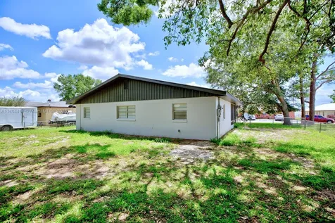 1221 Melody Lane Sebring FL 33872