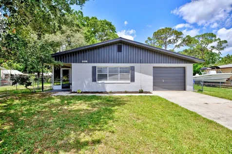 1221 Melody Lane Sebring FL 33872