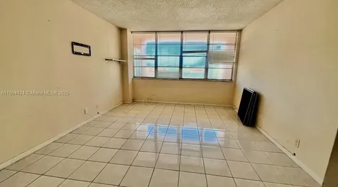 2025 NE 164th Street North Miami Beach FL 33162
