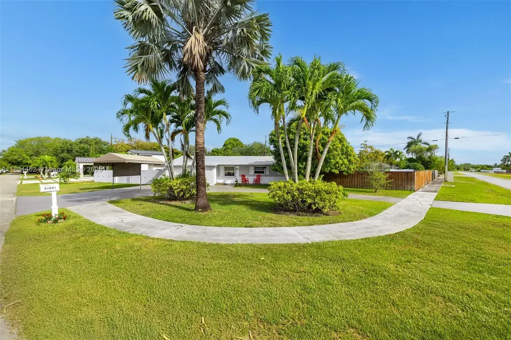 20201 SW 318th Street Homestead FL 33030