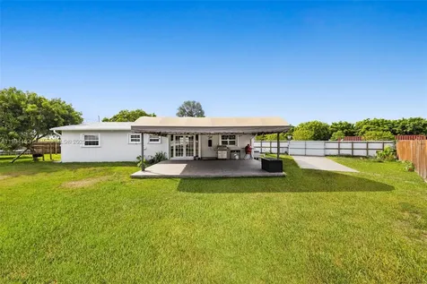 20201 SW 318th Street Homestead FL 33030