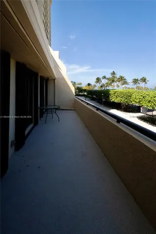 2555 Collins Avenue Miami Beach FL 33140