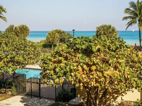 2555 Collins Avenue Miami Beach FL 33140