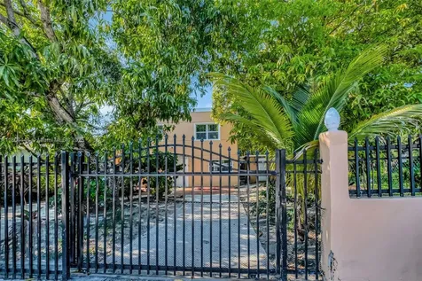 277 NE 55th Street Miami FL 33137
