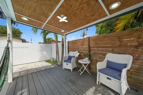 17930 NW 85th Avenue Hialeah FL 33015