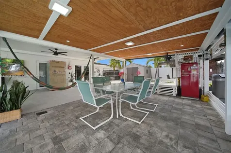 17930 NW 85th Avenue Hialeah FL 33015