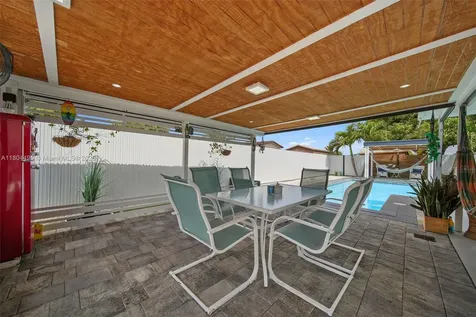 17930 NW 85th Avenue Hialeah FL 33015