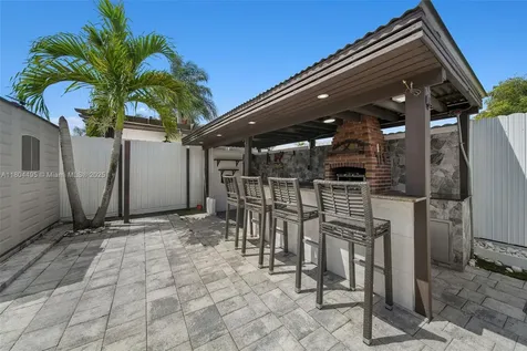 17930 NW 85th Avenue Hialeah FL 33015