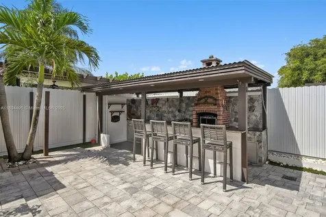 17930 NW 85th Avenue Hialeah FL 33015