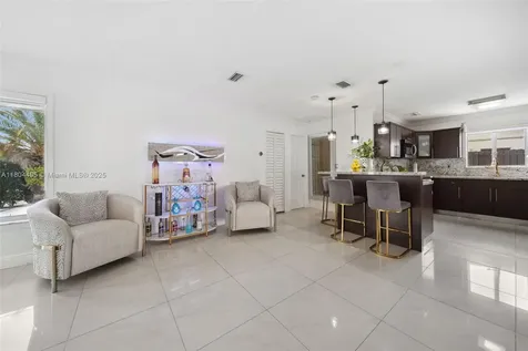 17930 NW 85th Avenue Hialeah FL 33015