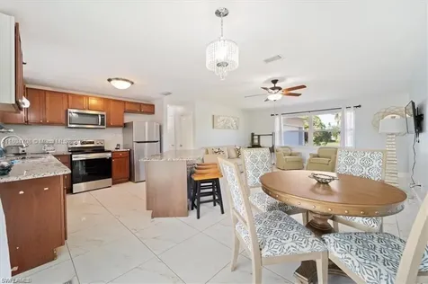 118 SE 46th Terrace Cape Coral FL 33904