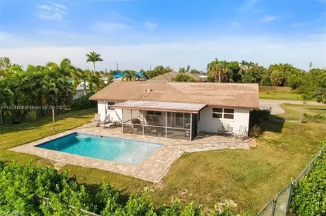 118 SE 46th Terrace Cape Coral FL 33904