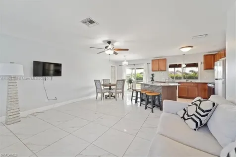 118 SE 46th Terrace Cape Coral FL 33904