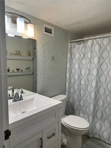 2501 S Ocean Drive Hollywood FL 33019