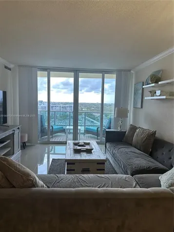 2501 S Ocean Drive Hollywood FL 33019