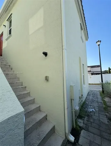 17077 SW 93rd Street Miami FL 33196