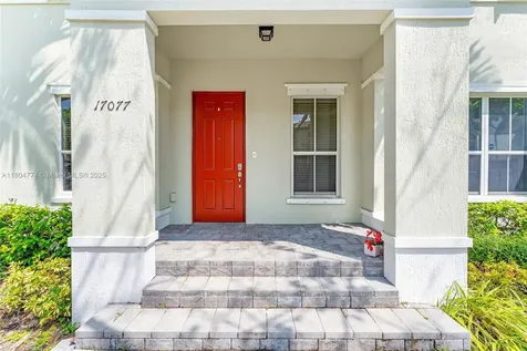 17077 SW 93rd Street Miami FL 33196