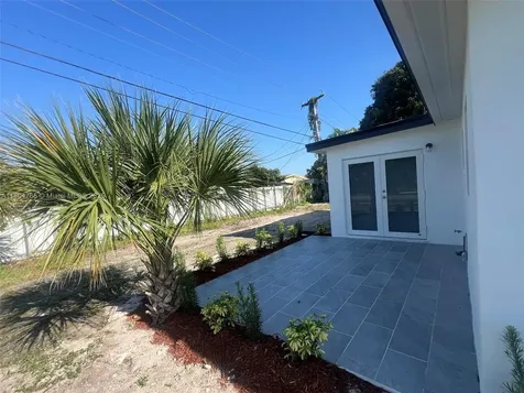 18740 NW 42nd Place Miami Gardens FL 33055