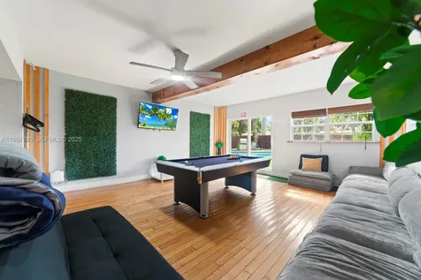 2708 Cleveland Street Hollywood FL 33020