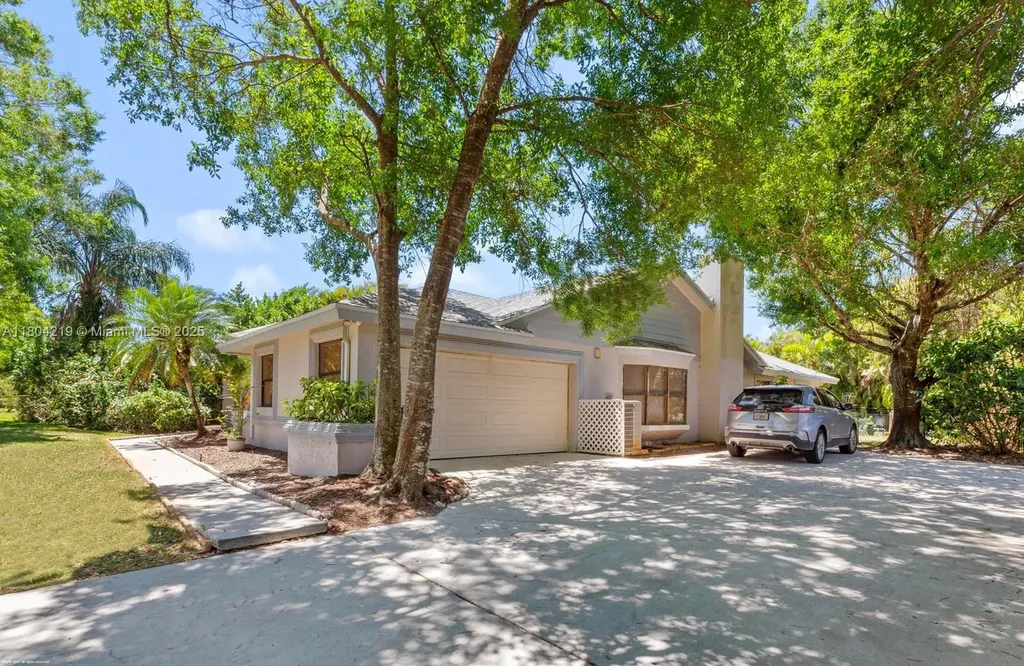 15365 Meadow Wood Drive Wellington FL 33414