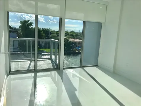 9940 W Bay Harbor Drive Bay Harbor Islands FL 33154