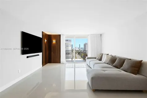1501 S Ocean Drive Hollywood FL 33019
