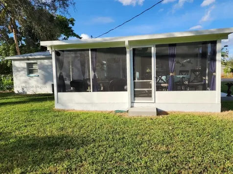 812 Lake Mcgregor Drive Fort Myers FL 33919