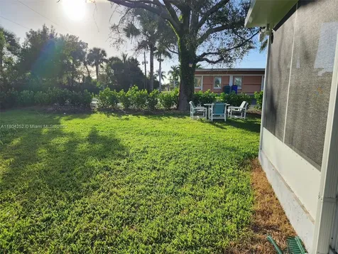 812 Lake Mcgregor Drive Fort Myers FL 33919
