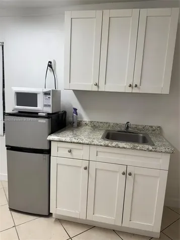 2445 SW 18th Street Miami FL 33145