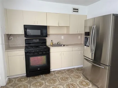 2445 SW 18th Street Miami FL 33145
